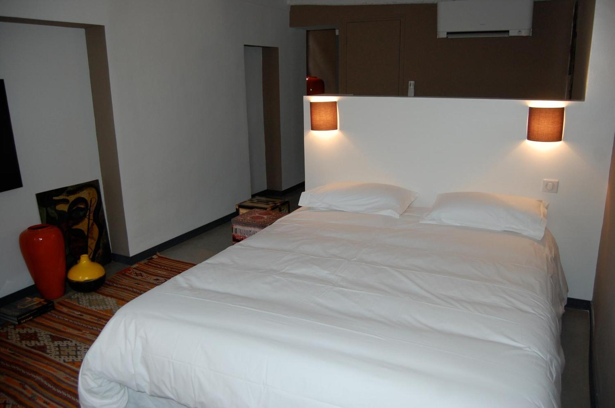 Hotel Le 2 Vence Exterior foto
